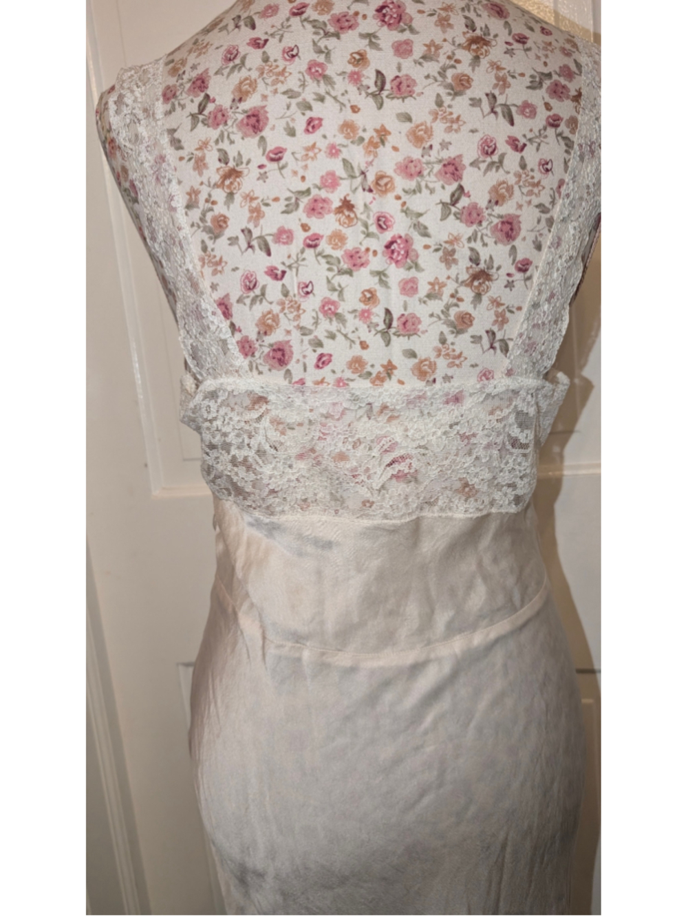 Vintage 70s Fischer heavenly silk Lace Trim Slip Chemise Beige White Size M - Picture 6 of 12